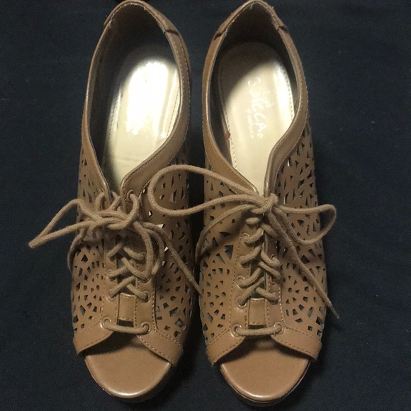 Sbicca  Faux Leather Lace Up Wedges - Picture 7 of 8